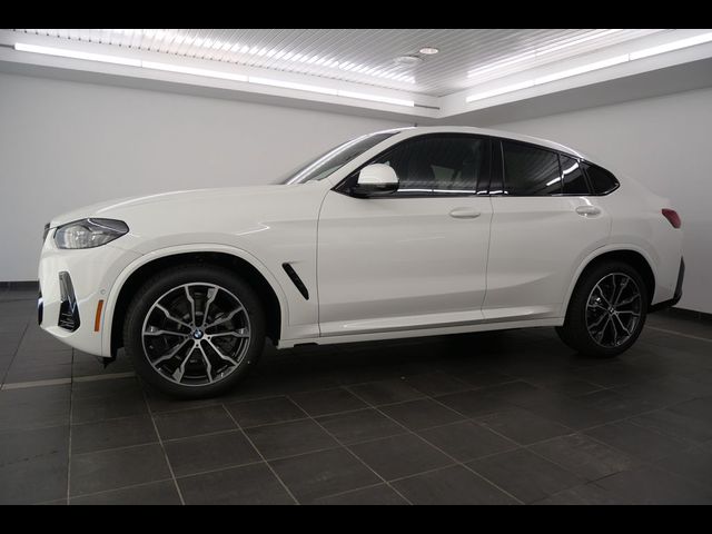 2025 BMW X4 xDrive30i