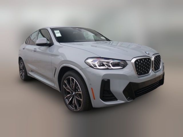 2025 BMW X4 xDrive30i