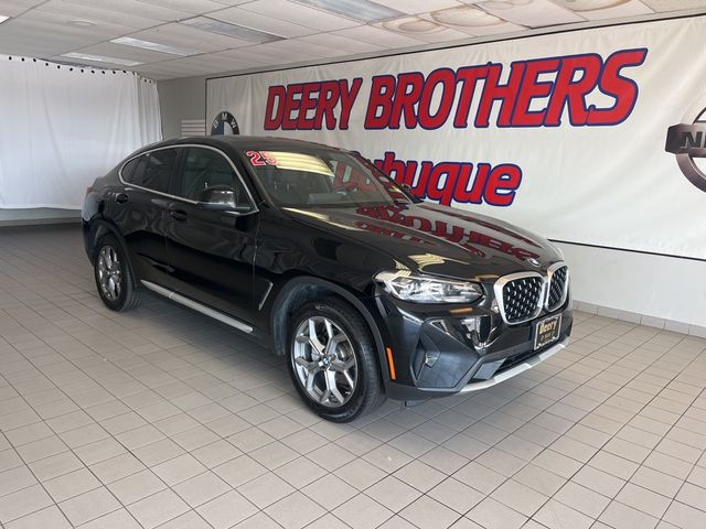 2025 BMW X4 xDrive30i