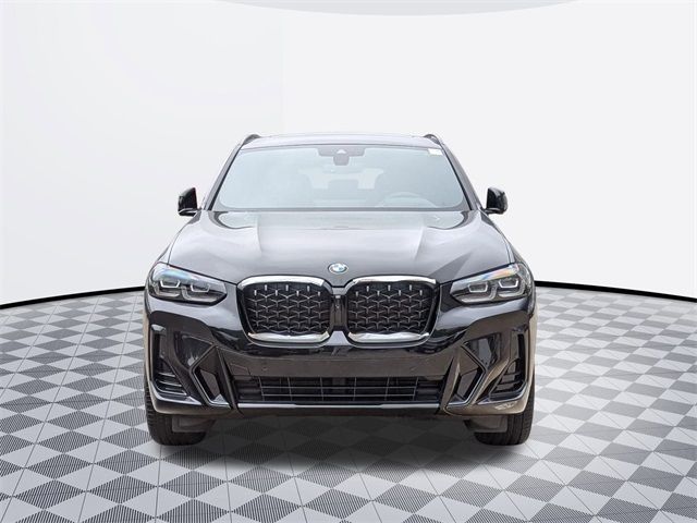 2025 BMW X4 xDrive30i