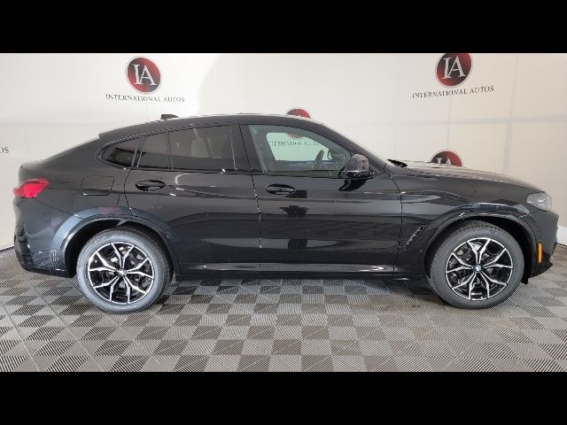 2025 BMW X4 xDrive30i