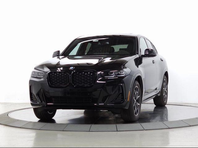 2025 BMW X4 xDrive30i