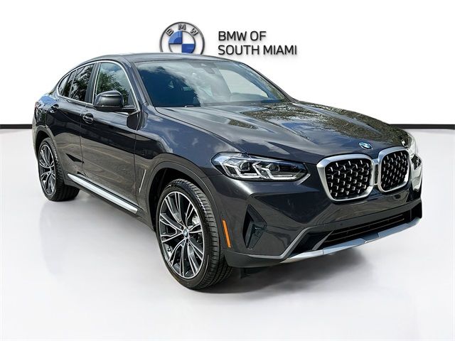 2025 BMW X4 xDrive30i