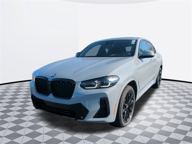 2025 BMW X4 xDrive30i