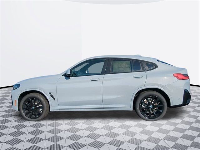 2025 BMW X4 xDrive30i