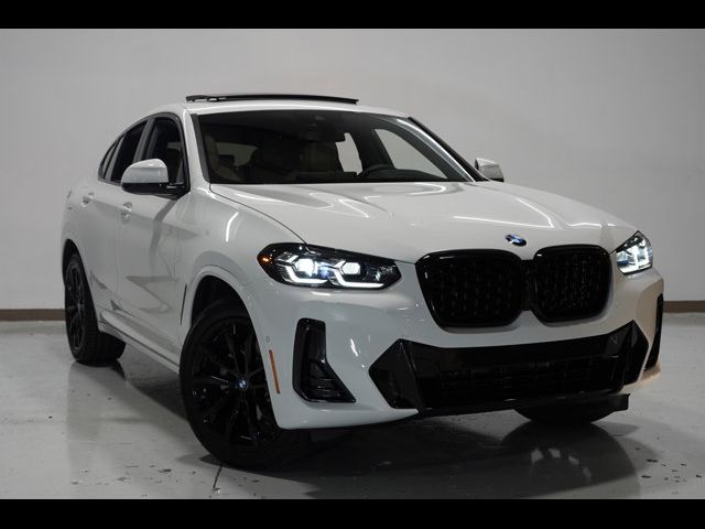 2025 BMW X4 xDrive30i