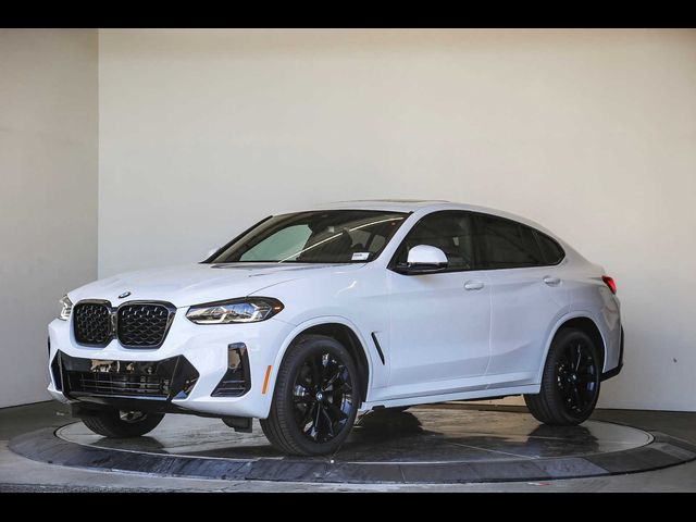 2025 BMW X4 xDrive30i