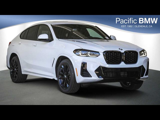 2025 BMW X4 xDrive30i