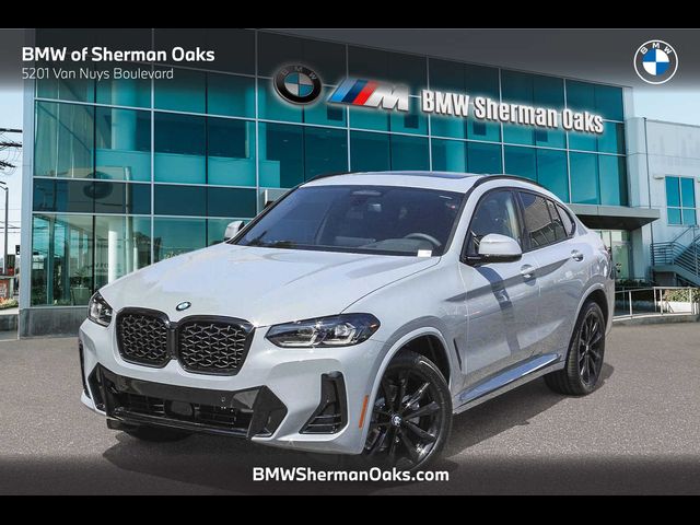 2025 BMW X4 xDrive30i