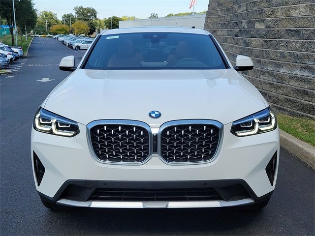 2025 BMW X4 xDrive30i