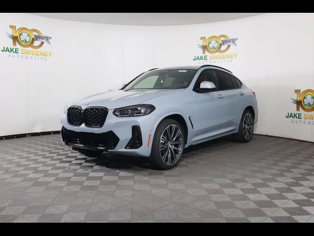 2025 BMW X4 xDrive30i