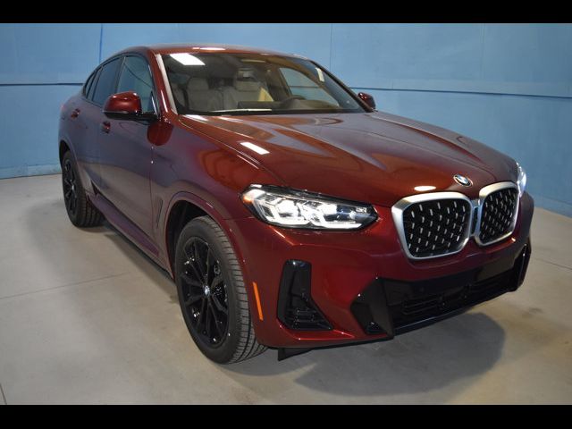 2025 BMW X4 xDrive30i