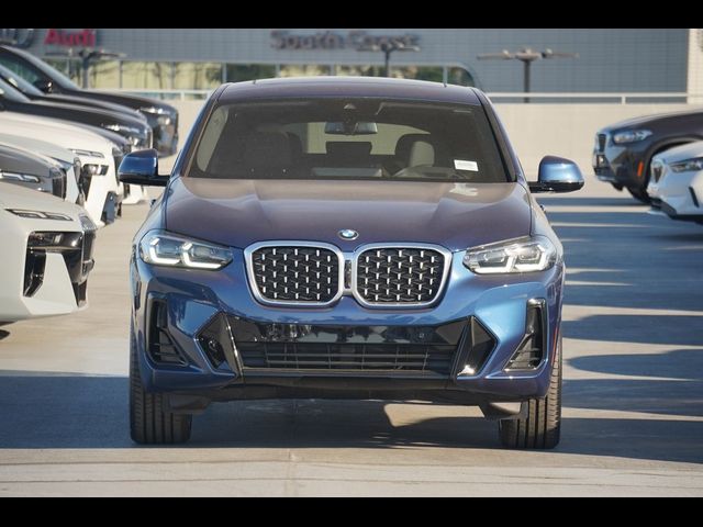 2025 BMW X4 xDrive30i