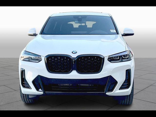 2025 BMW X4 xDrive30i