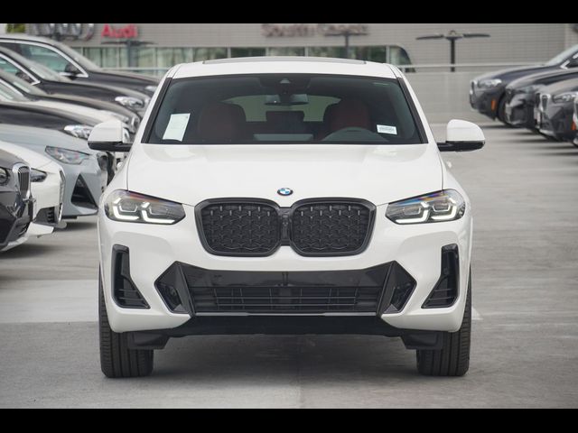 2025 BMW X4 xDrive30i