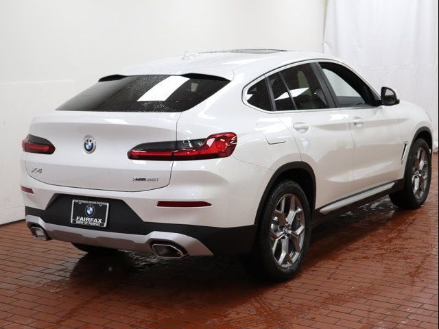 2025 BMW X4 xDrive30i