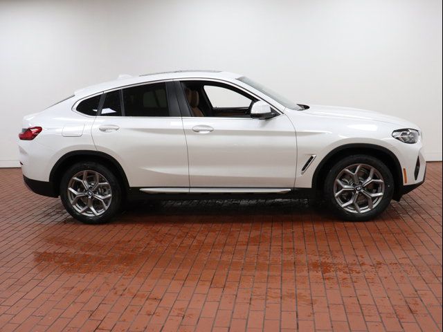 2025 BMW X4 xDrive30i