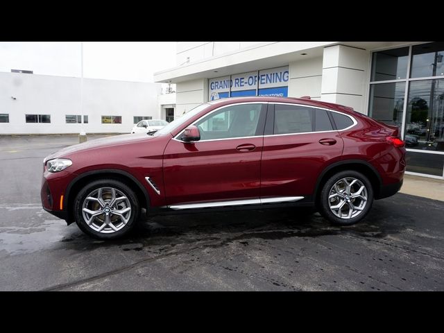 2025 BMW X4 xDrive30i