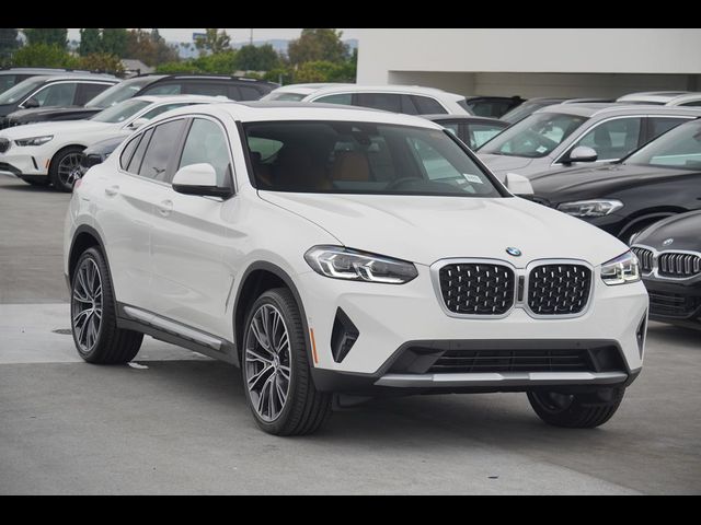 2025 BMW X4 xDrive30i