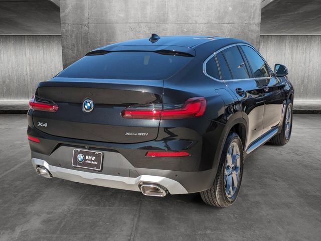 2025 BMW X4 xDrive30i