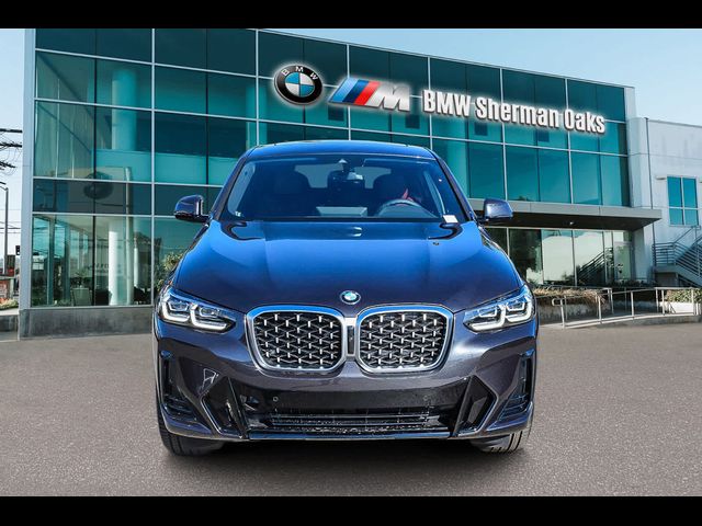 2025 BMW X4 xDrive30i