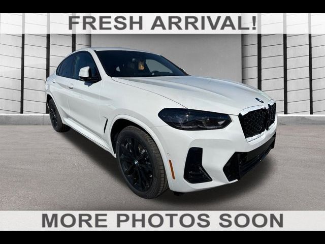 2025 BMW X4 xDrive30i