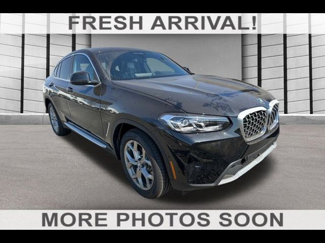 2025 BMW X4 xDrive30i