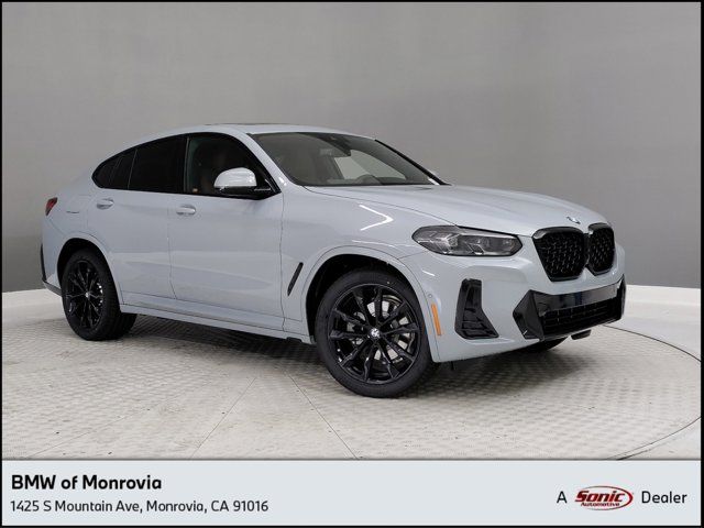 2025 BMW X4 xDrive30i