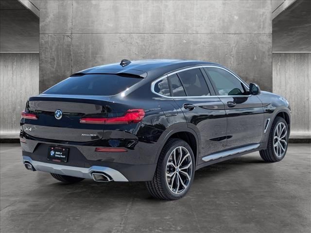 2025 BMW X4 xDrive30i