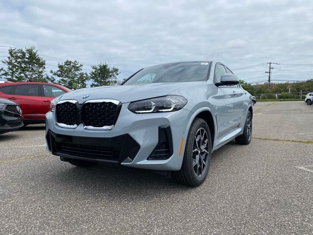 2025 BMW X4 xDrive30i