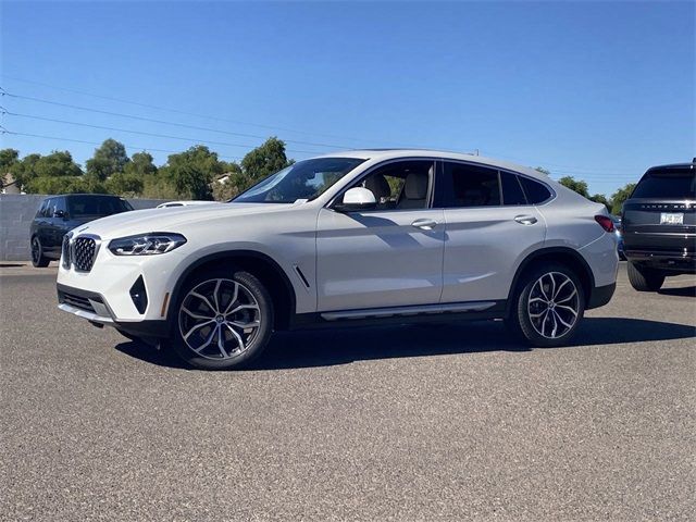 2025 BMW X4 xDrive30i