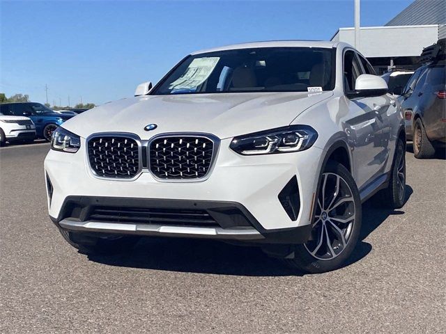 2025 BMW X4 xDrive30i