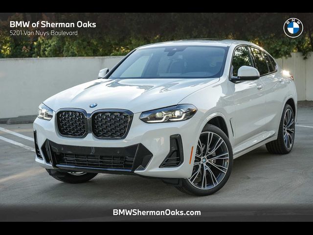 2025 BMW X4 xDrive30i