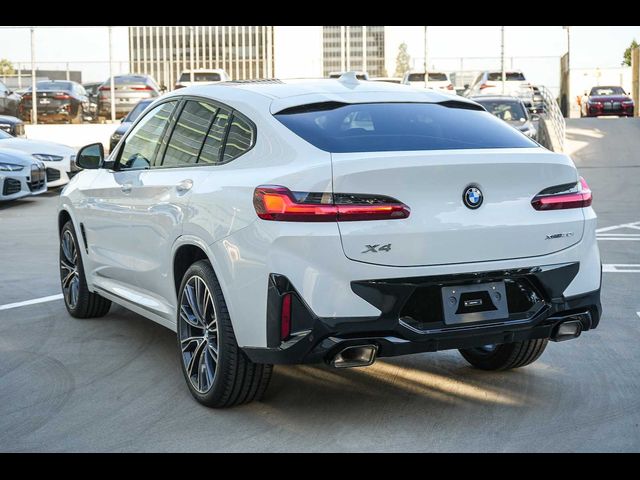 2025 BMW X4 xDrive30i