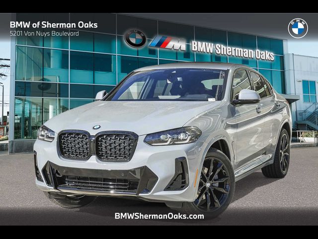 2025 BMW X4 xDrive30i