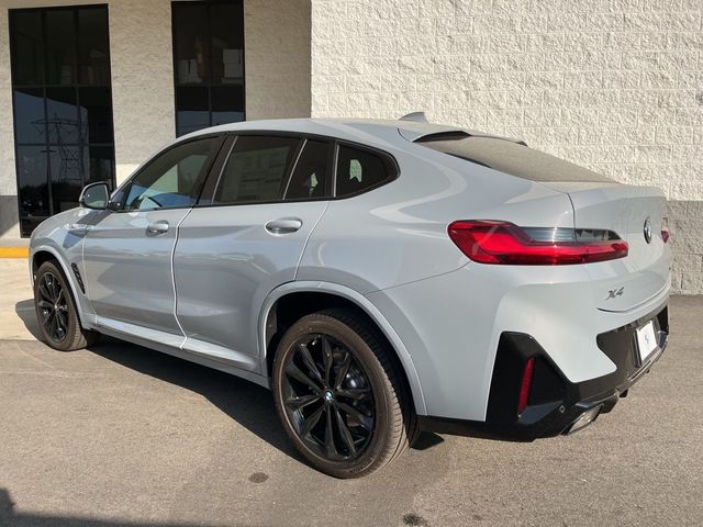 2025 BMW X4 xDrive30i