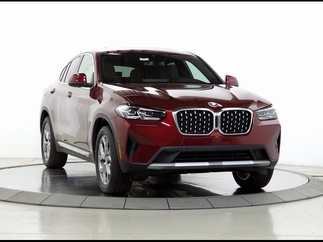 2025 BMW X4 xDrive30i