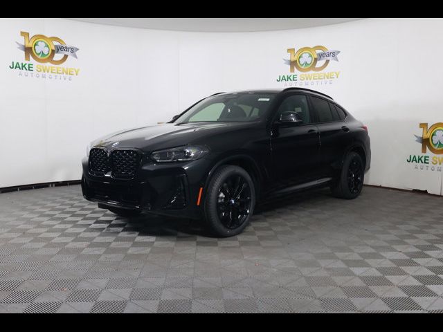 2025 BMW X4 xDrive30i