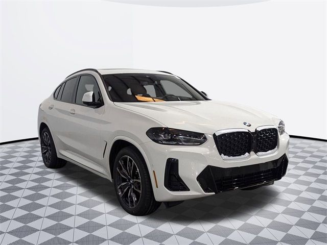 2025 BMW X4 xDrive30i