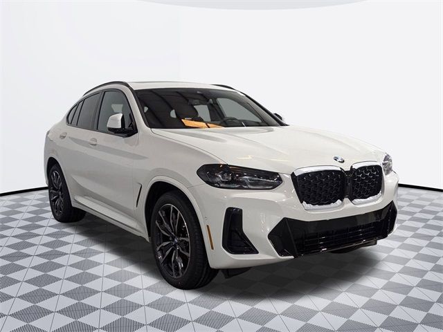 2025 BMW X4 xDrive30i