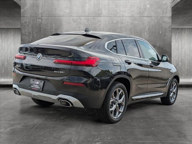 2025 BMW X4 xDrive30i