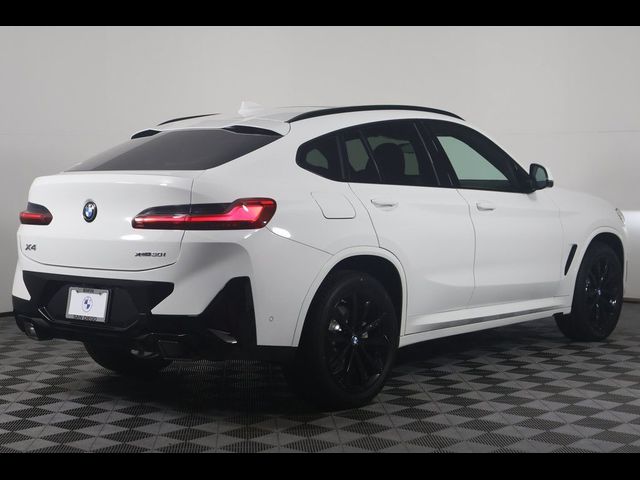 2025 BMW X4 xDrive30i