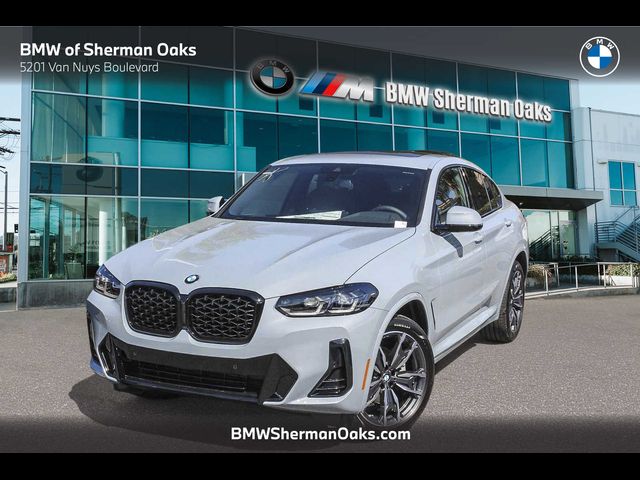 2025 BMW X4 xDrive30i