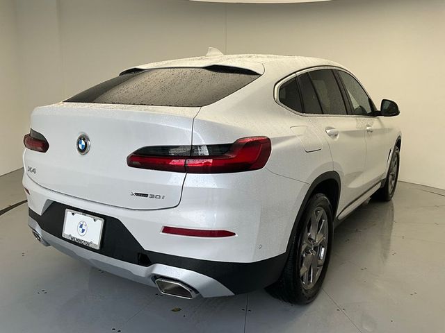 2025 BMW X4 xDrive30i