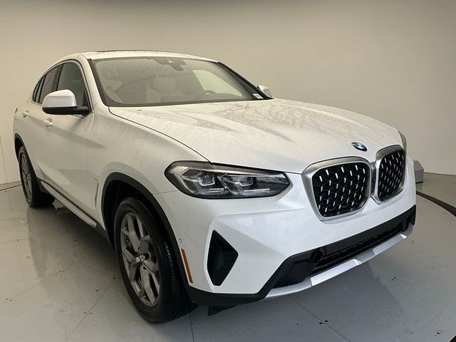 2025 BMW X4 xDrive30i