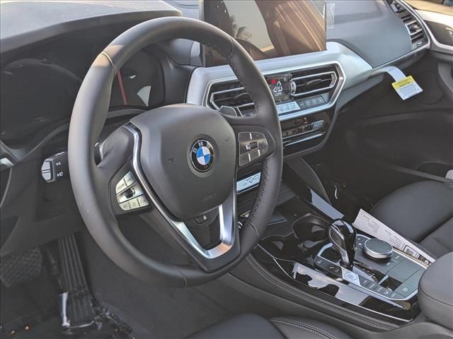 2025 BMW X4 xDrive30i