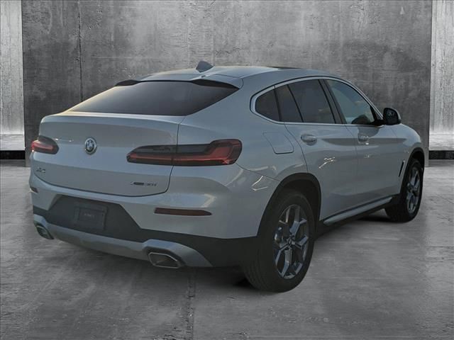 2025 BMW X4 xDrive30i