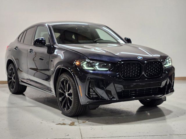 2025 BMW X4 xDrive30i