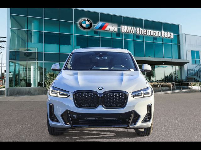 2025 BMW X4 xDrive30i