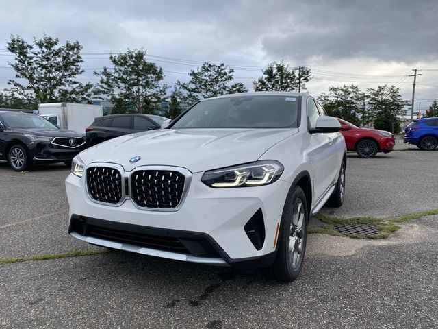 2025 BMW X4 xDrive30i